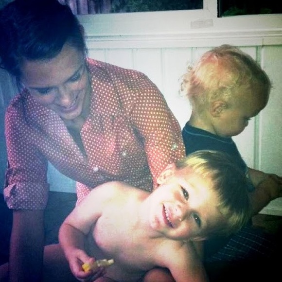 Meet your Posher, Beth - Picture 1 of 1